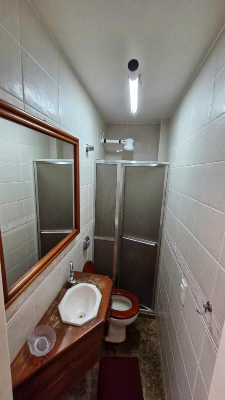 Localizacao Imbativel! A 98M Da Praia Do Forte Com Conforto, Ar-Condicionado E Estacionamento! Cabo Frio Ngoại thất bức ảnh
